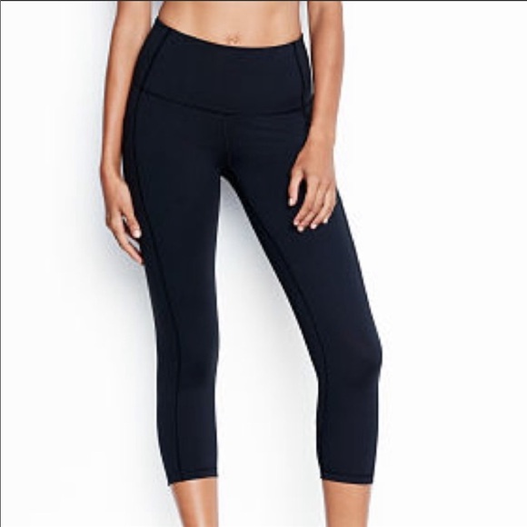Victoria's Secret Pants - NWT Victoria’s Secret: Extra Small Black Sheer Knockout Workout Tights